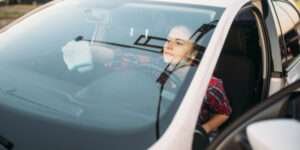 how to clean inside of windshield